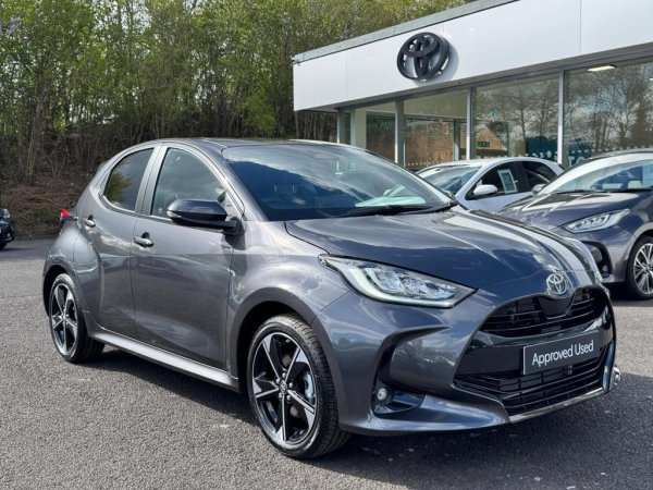 Toyota Yaris 2024 