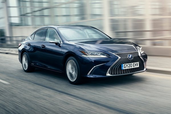 Lexus ES 2021 