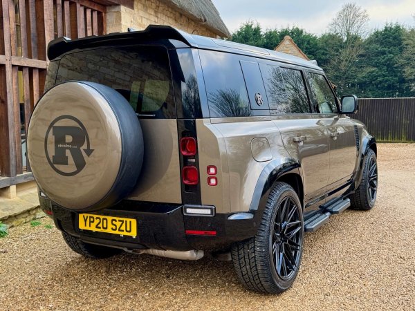 Land Rover Defender 2025 